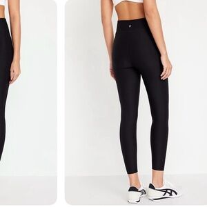 Old Navy Extra High-Waisted CloudComfy 7/8 Leggings - Large - NWT